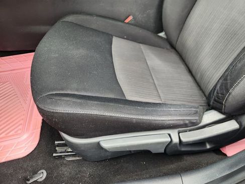 Used 2021 Nissan Sentra SV FWD image 23