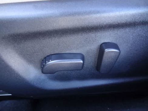 Used 2025 Nissan Altima 2.5 SV FWD image 7
