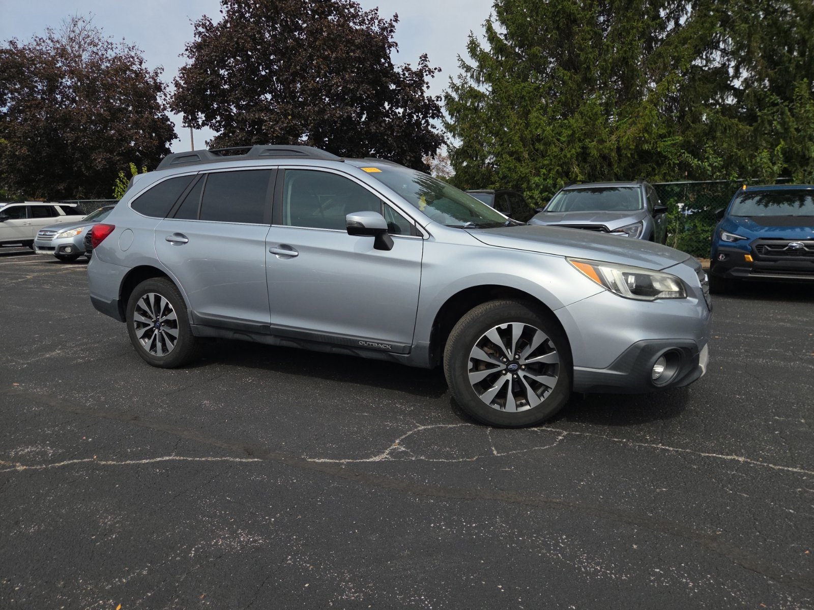 Used 2015 Subaru Outback 2.5i Limited AWD/4WD image 3
