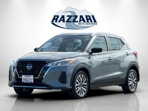 Used 2024 Nissan Kicks SV FWD image 7