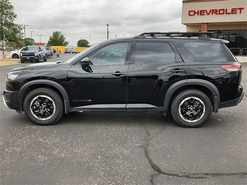 Used 2024 Nissan Pathfinder Rock Creek image 2