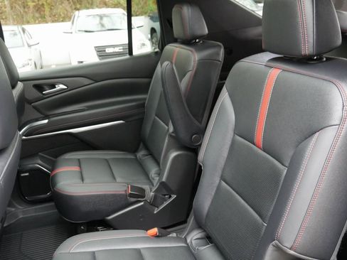 Used 2024 Chevrolet Traverse RS w/ LPO, Floor Liner Package image 29