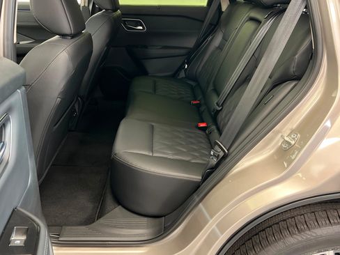 New 2026 Nissan Rogue Platinum image 21