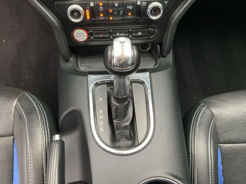 Used 2016 Ford Mustang Coupe RWD image 31