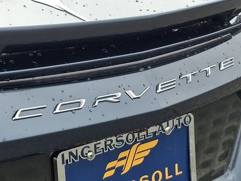 Used 2020 Chevrolet Corvette Stingray Preferred Cpe w/ 2LT Preferred Equipment Group RWD image 33