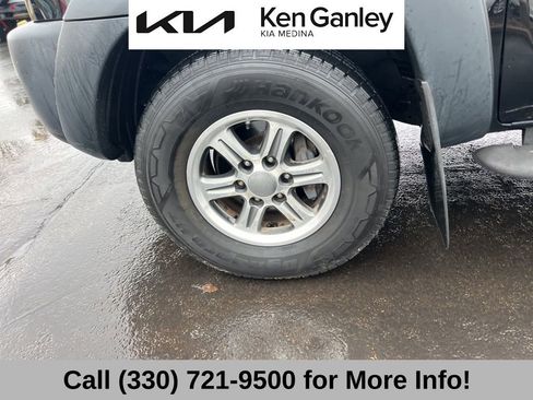 Used 2011 Toyota Tacoma PreRunner image 16