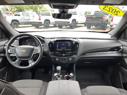 Used 2023 Chevrolet Traverse LT FWD image 10