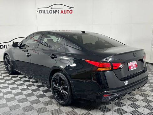 Used 2024 Nissan Altima 2.5 SR w/ SR Premium Package AWD/4WD image 4