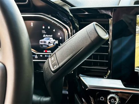 Used 2025 GMC Sierra 1500 SLT image 23