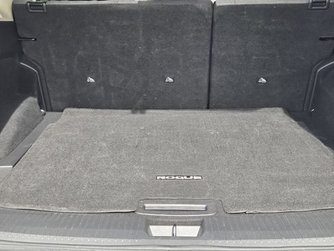 Certified 2023 Nissan Rogue SV FWD image 34