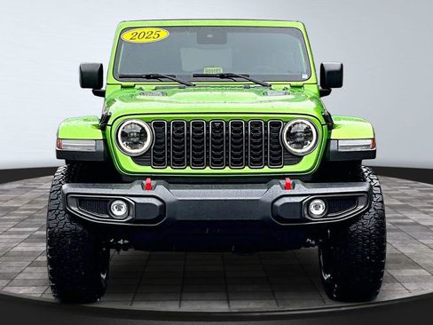 Used 2025 Jeep Wrangler Unlimited Rubicon w/ XTREMEE 35" Tire Package AWD/4WD image 6