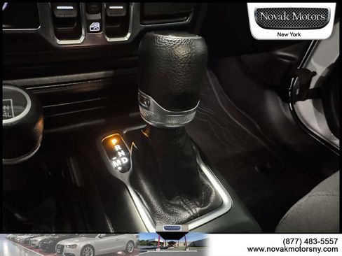 Used 2022 Jeep Gladiator Sport AWD/4WD image 22