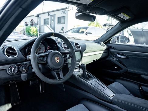 Used 2024 Porsche 718 Cayman GT4 RS image 16