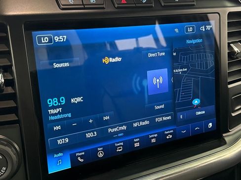 Used 2022 Ford F150 Lariat image 3