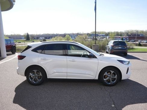 Certified 2023 Ford Escape ST-Line w/ Tech Pack #1 FWD image 4