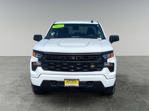 Used 2025 Chevrolet Silverado 1500 Custom image 8