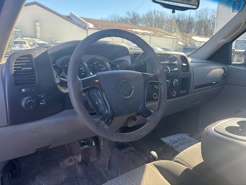 Used 2007 Chevrolet Silverado 2500 W/T w/ Snow Plow Prep Package image 11