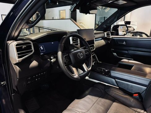 Used 2025 Toyota Tundra Platinum AWD/4WD image 10
