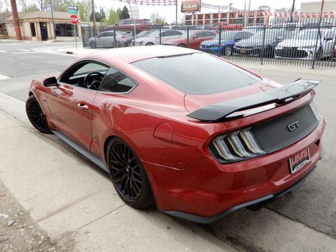 Used 2018 Ford Mustang GT w/ GT Performance Package RWD image 7