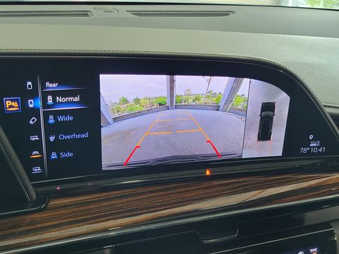 Used 2022 Cadillac Escalade ESV Premium Luxury w/ Performance Package image 29