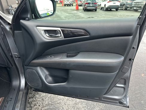 Used 2020 Nissan Pathfinder SV w/ Rock Creek Edition image 22