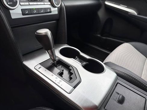 Used 2013 Toyota Camry SE FWD image 21