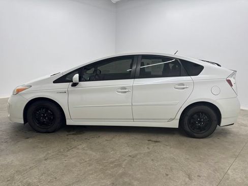 Used 2014 Toyota Prius Three FWD image 8