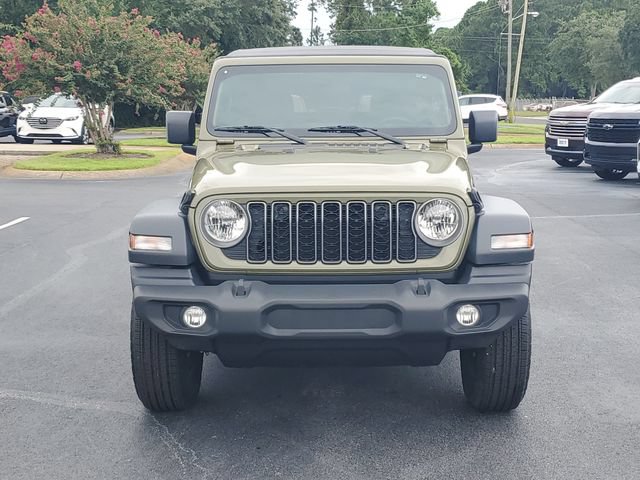 Used 2025 Jeep Wrangler Sport AWD/4WD image 2