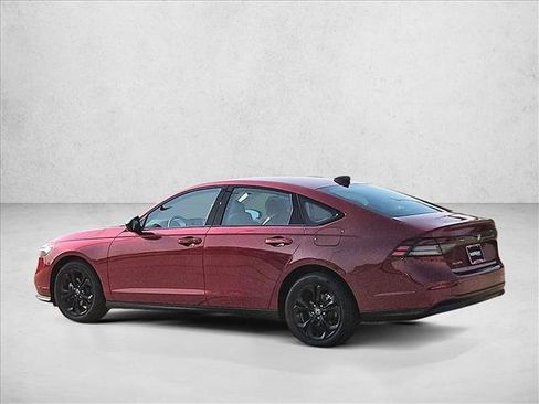 Used 2025 Honda Accord SE image 7