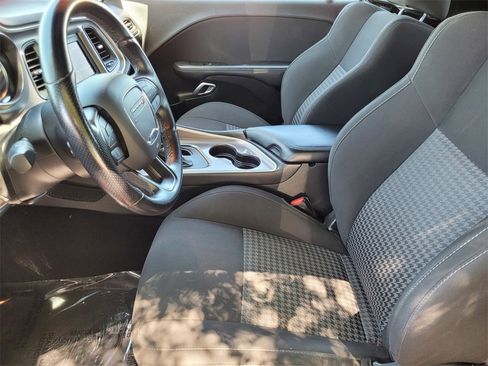 Used 2022 Dodge Challenger GT image 21