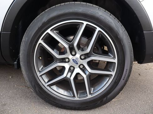 Used 2019 Ford Explorer Sport AWD/4WD image 45