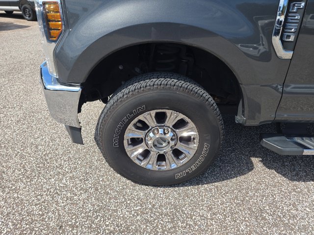 Used 2019 Ford F250 XLT w/ XLT Premium Package AWD/4WD image 7