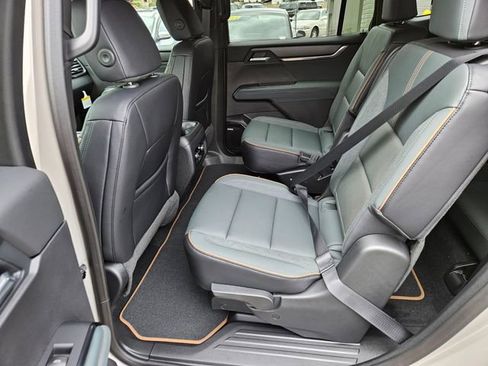New 2026 GMC Acadia AT4 AWD/4WD image 15