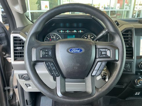 Used 2019 Ford F150 XLT AWD/4WD image 9