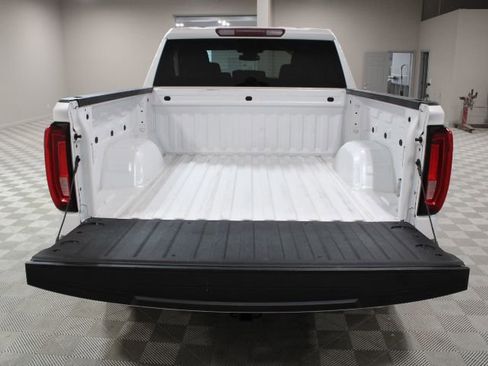 Used 2023 GMC Sierra 1500 SLT w/ X31 Off-Road Package image 13