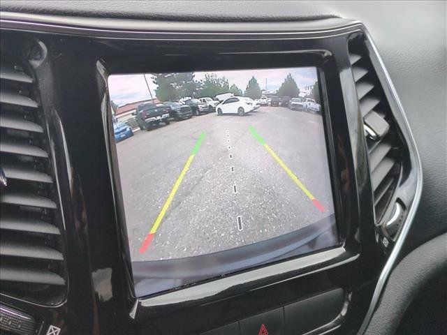 Used 2020 Jeep Cherokee Limited w/ Trailer Tow Group AWD/4WD image 13