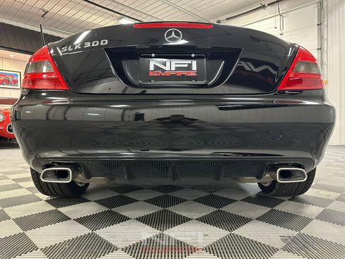 Used 2009 Mercedes-Benz SLK 300 image 29