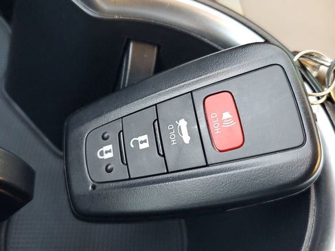 Used 2024 Toyota Camry XLE image 39