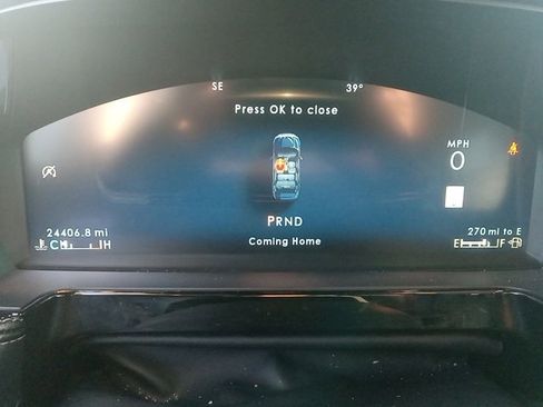 Used 2023 Lincoln Corsair Reserve w/ Equipment Group 201A image 9