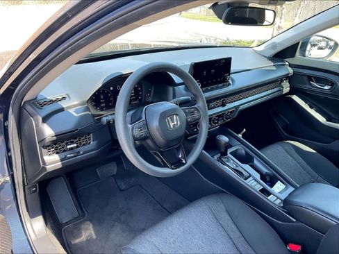Used 2025 Honda Accord SE image 8