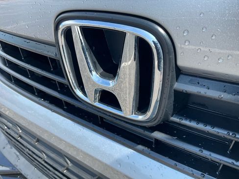 Used 2024 Honda Civic LX image 9