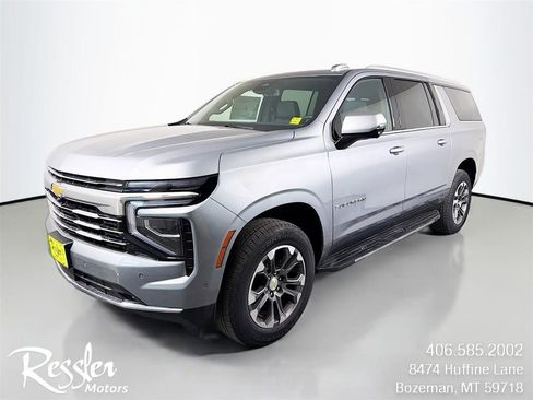 New 2026 Chevrolet Suburban LT w/ Comfort Package AWD/4WD image 1