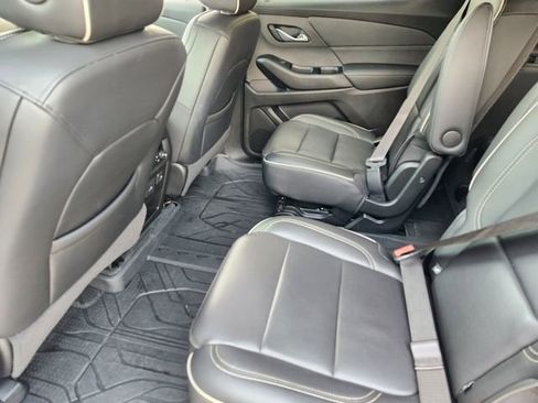Used 2023 Chevrolet Traverse Premier w/ Redline Edition FWD image 32