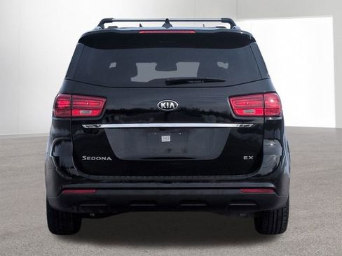 Used 2021 Kia Sedona EX image 6