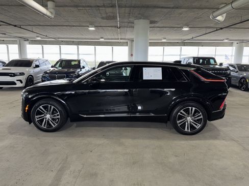 Used 2023 Cadillac Lyriq 2WD image 5
