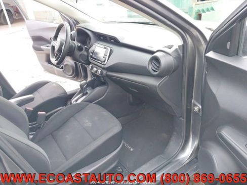 Used 2023 Nissan Kicks S image 10