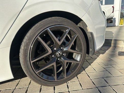 Used 2024 Honda Civic Sport Touring image 11