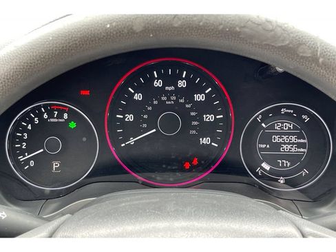 Certified 2017 Honda HR-V LX image 35