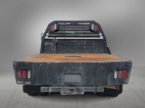 Used 2024 Chevrolet Silverado 3500 LT w/ Convenience Package image 7