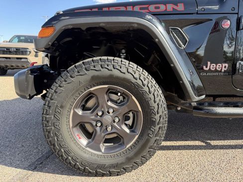 Used 2021 Jeep Gladiator Rubicon AWD/4WD image 36